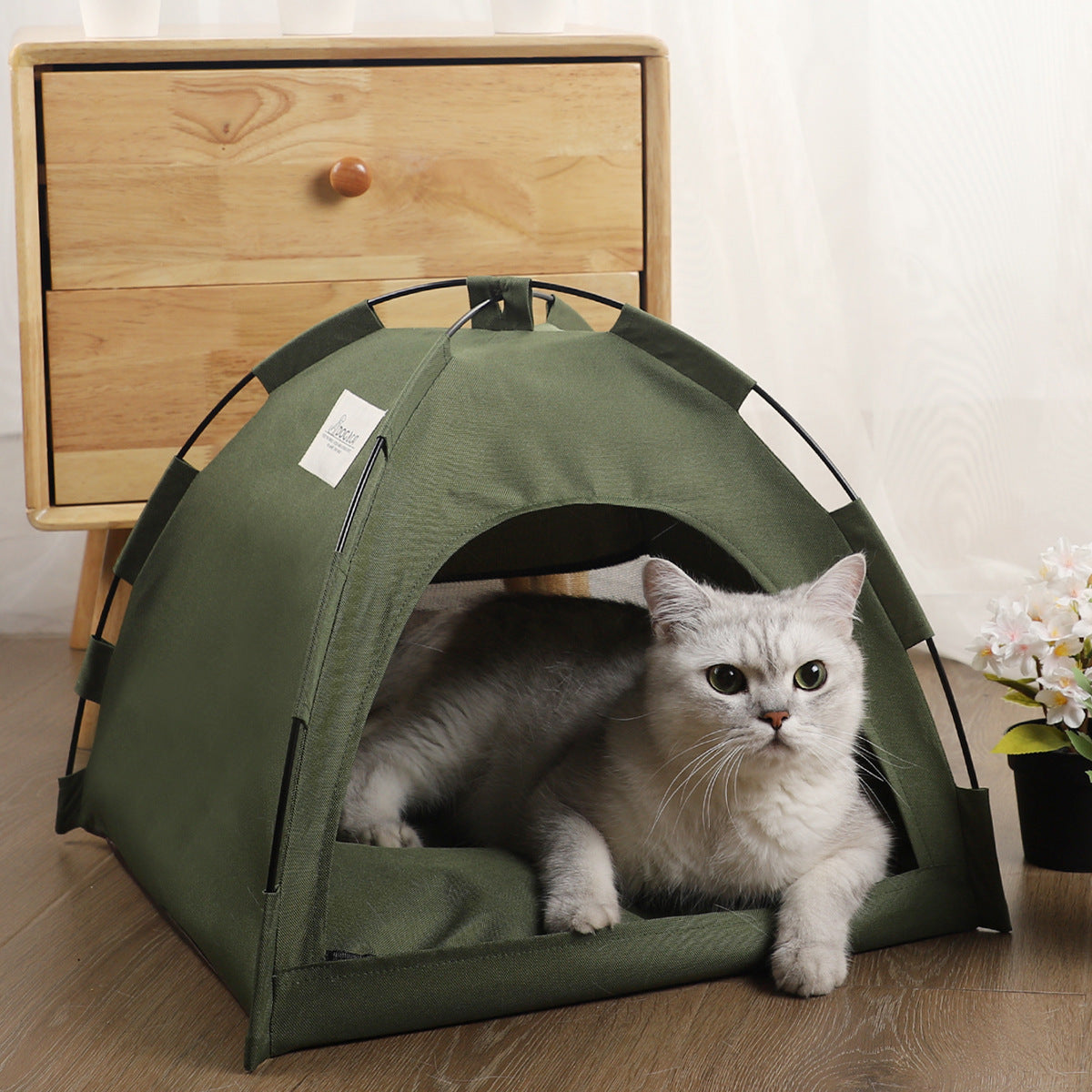 Cozy Pet Tent Bed – Your Pet's Favorite Hideaway for Naps & Adventures